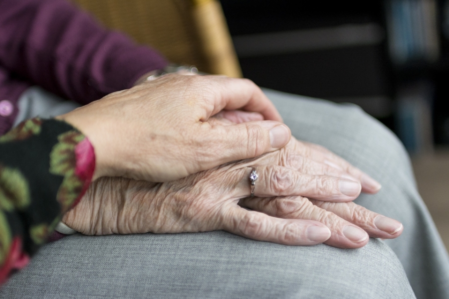 Is It Time to Appoint a Guardian or Trustee for Your Aging Parent?